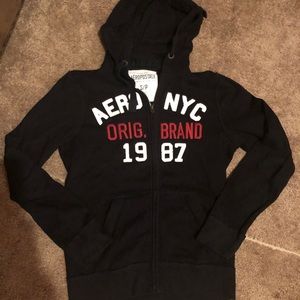 Like new Men’s Aeropostale zip sweatshirt sz small